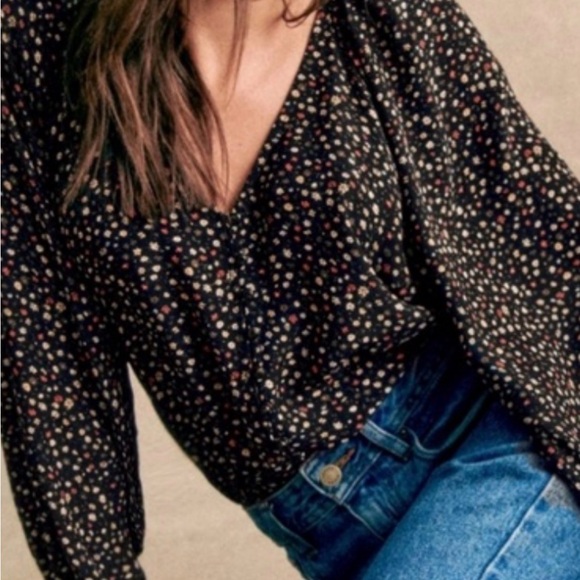 Sezane Erica Blouse - Picture 1 of 7